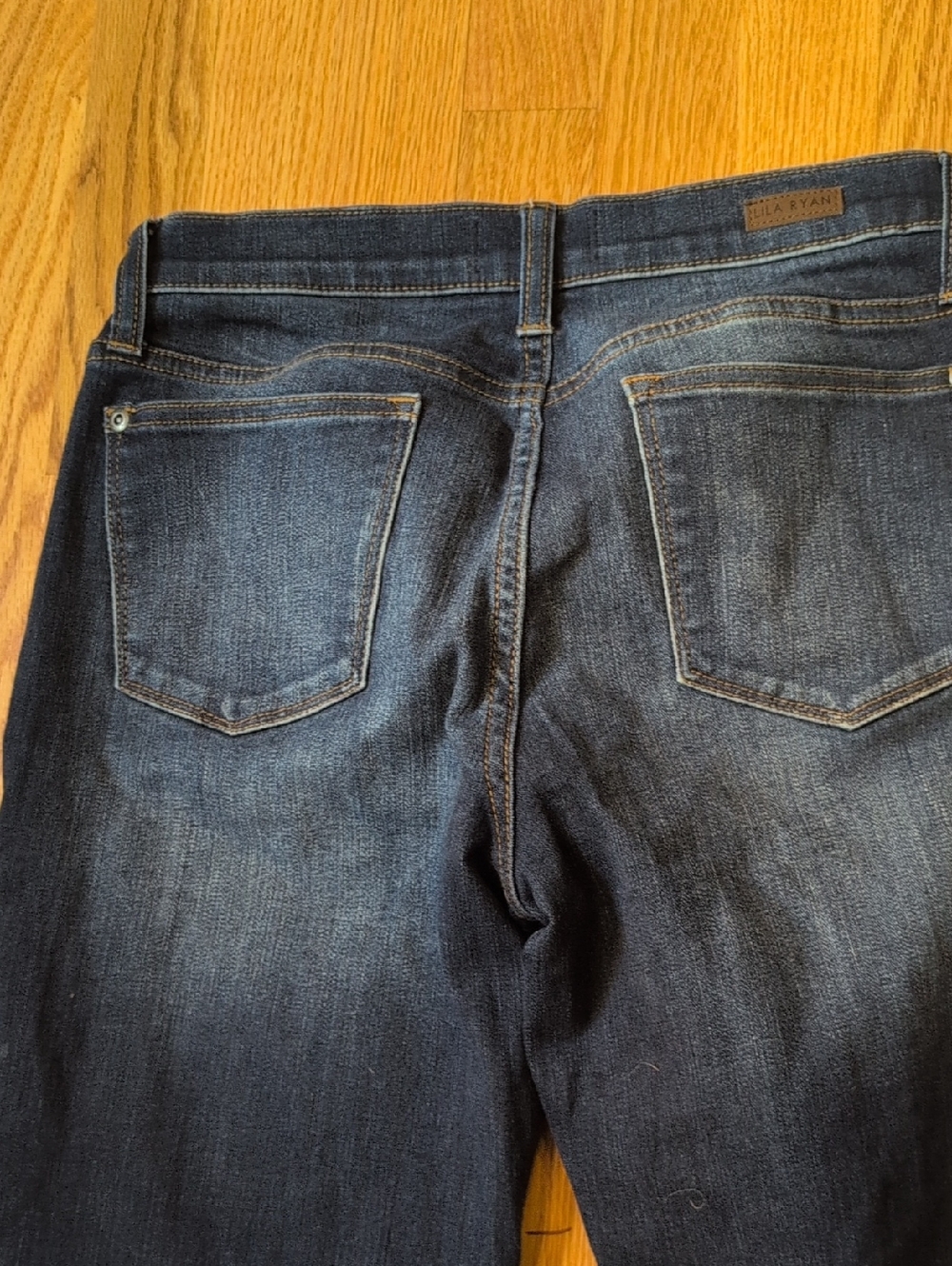Lila Ryan Women's Flare/Bootcut Jeans. Size 28 - Picture 5 of 8